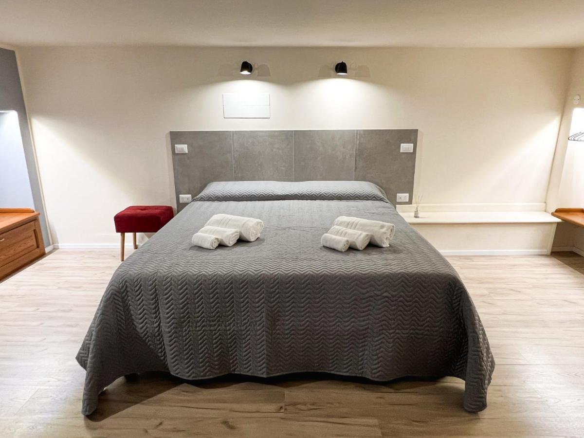 Al 115 Rooms Cagliari Ngoại thất bức ảnh