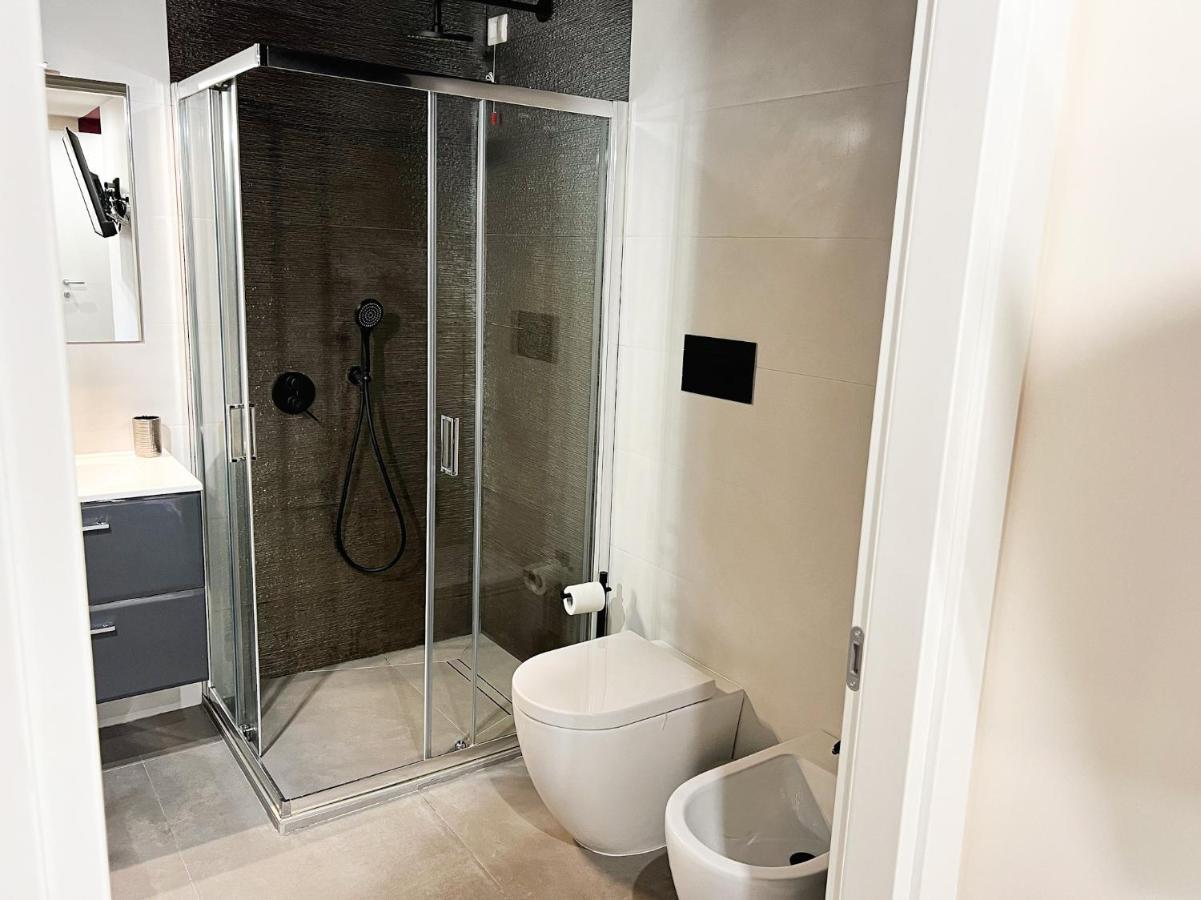 Al 115 Rooms Cagliari Ngoại thất bức ảnh