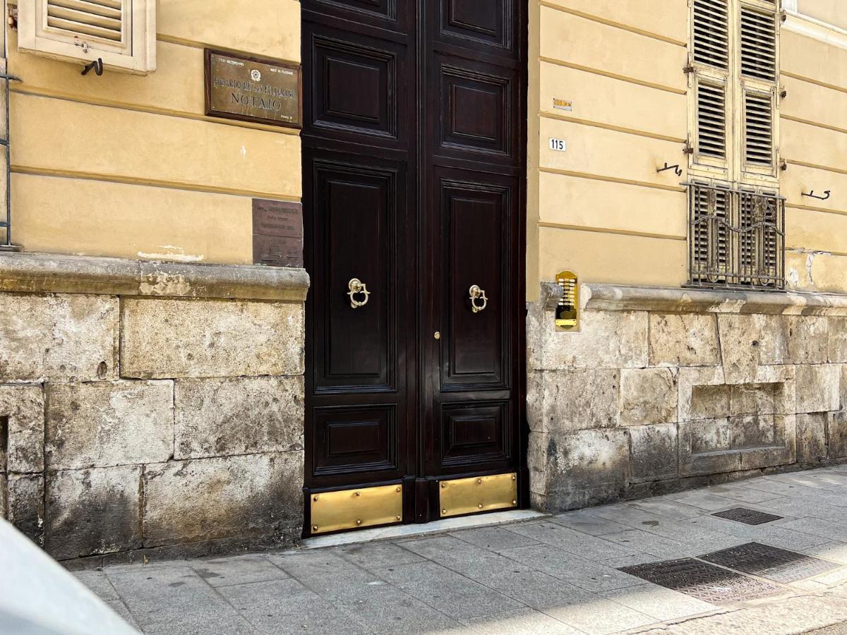 Al 115 Rooms Cagliari Ngoại thất bức ảnh
