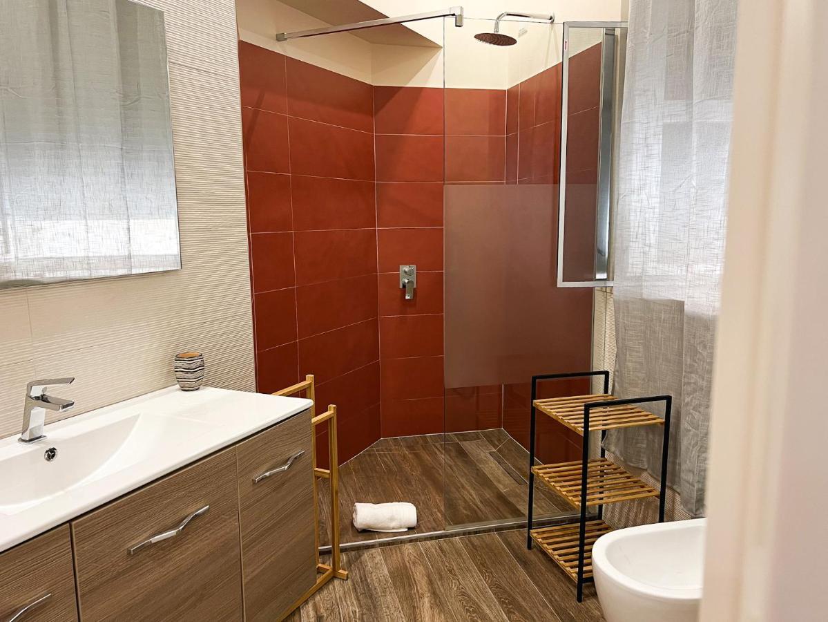 Al 115 Rooms Cagliari Ngoại thất bức ảnh