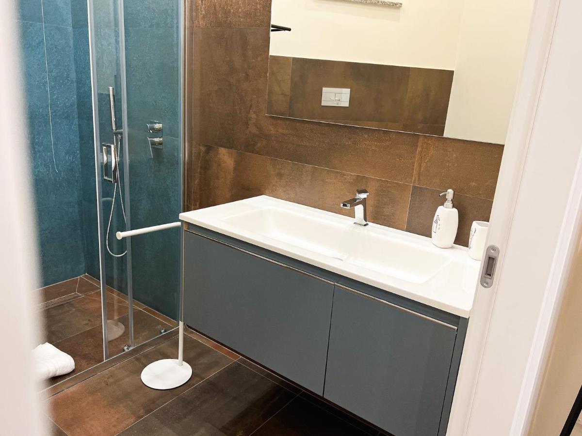 Al 115 Rooms Cagliari Ngoại thất bức ảnh